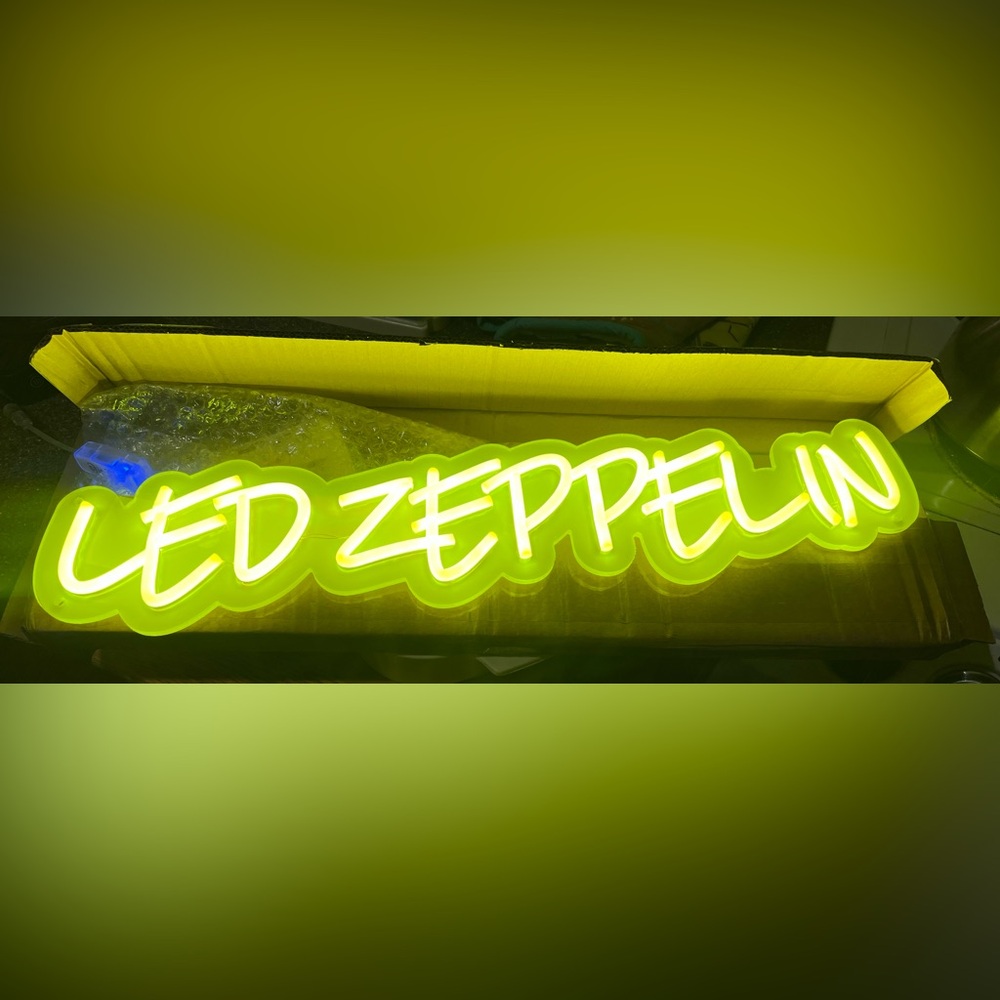 LED ZEPPELIN 
Yellow Neon Light Sign
Switch on/off +3 diff. levels of brightness